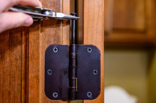 Master the Art of Fixing a Misaligned Door Hinge with This Simple 3-Step Method
